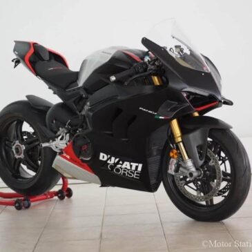 Year 2022 Ducati Panigale V4 SP2
